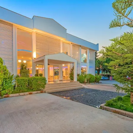Bendis Beach Hotel-3